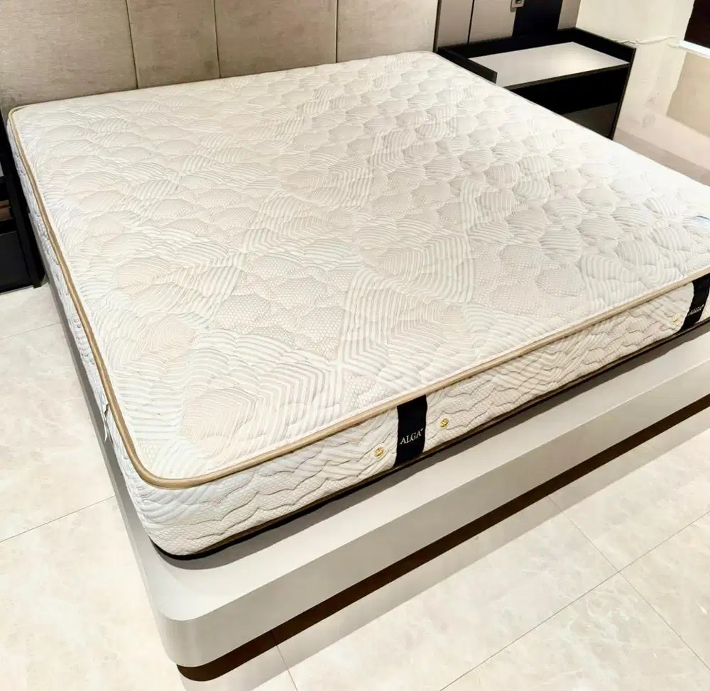 SPRING BED second merek ALGA UK. 200x200 cm
