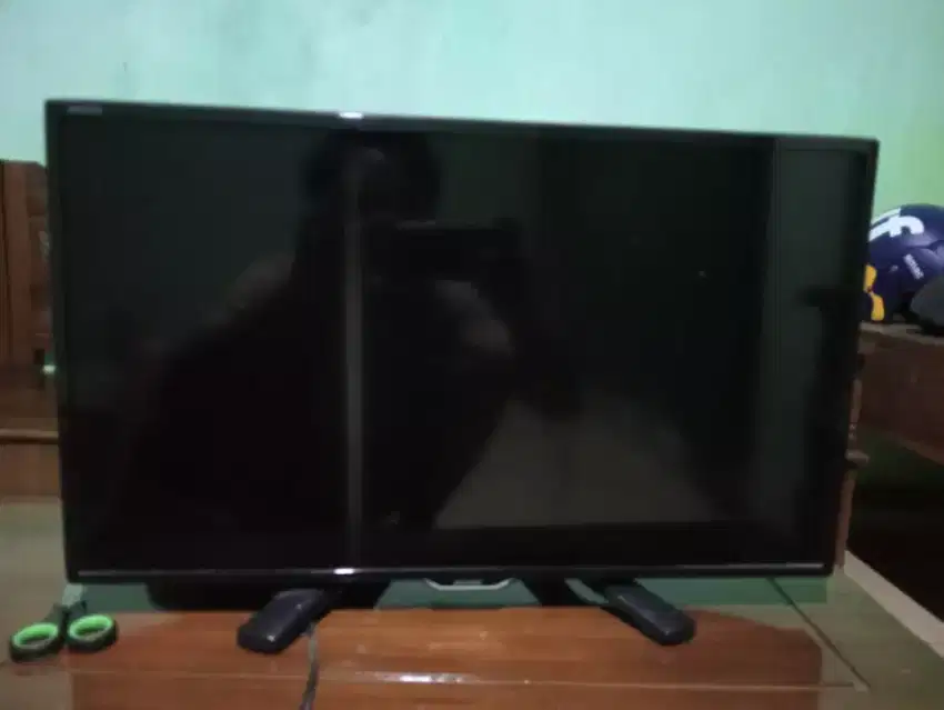 Tv led sharp 24 inch