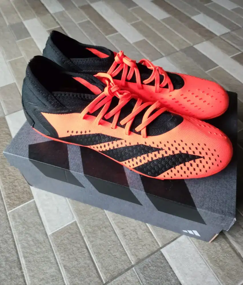 Sepatu Bola Adidas Predator Accuracy 3 FG