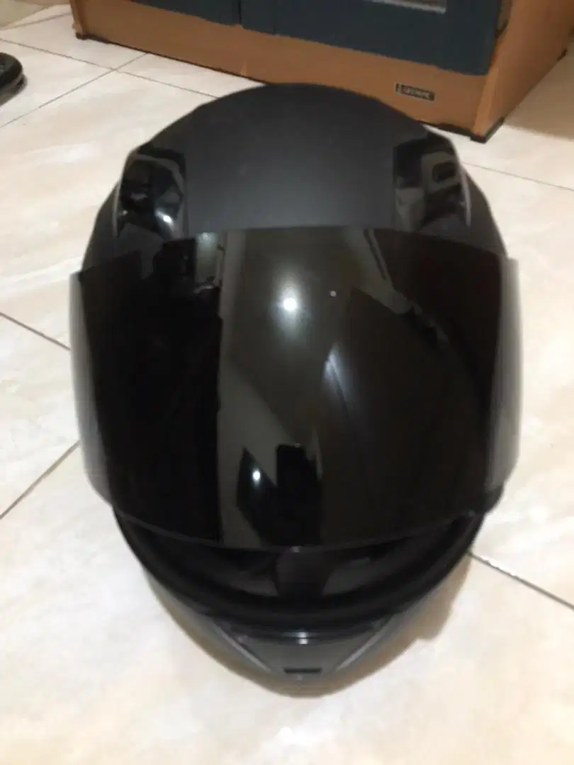 Helm KYT R10 Full Face Hitam Dove Bekas