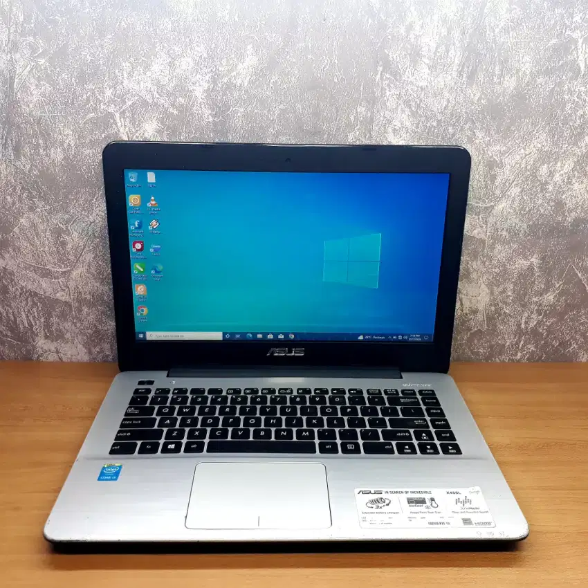 Laptop asus a455L core i3 4005U ram 4GB SSD 256GB Murah no minus