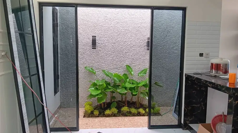 Pasang Sekat Partisi Gypsum + Pintu Alumunium+WPC+Lis Moulding PVC