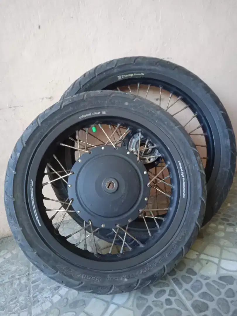 Sepasang velg + ban ex modif ymh x ride