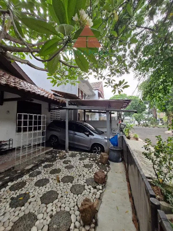 Pondok Indah, Dekat taman, area sangat tenang, Rumah hitung tanah