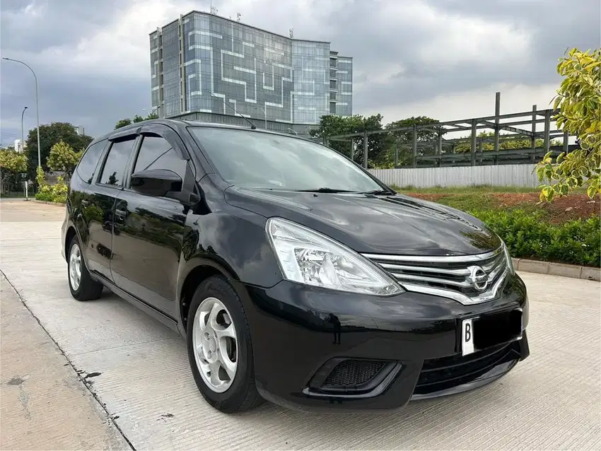 Nissan Grand Livina SV 2017 Automatic Istimewa