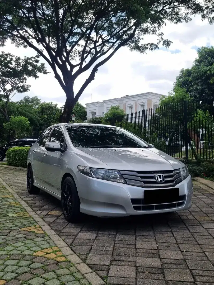 HARGA CASH! KREDIT JUGA BISA! Honda City E 2010 Metic