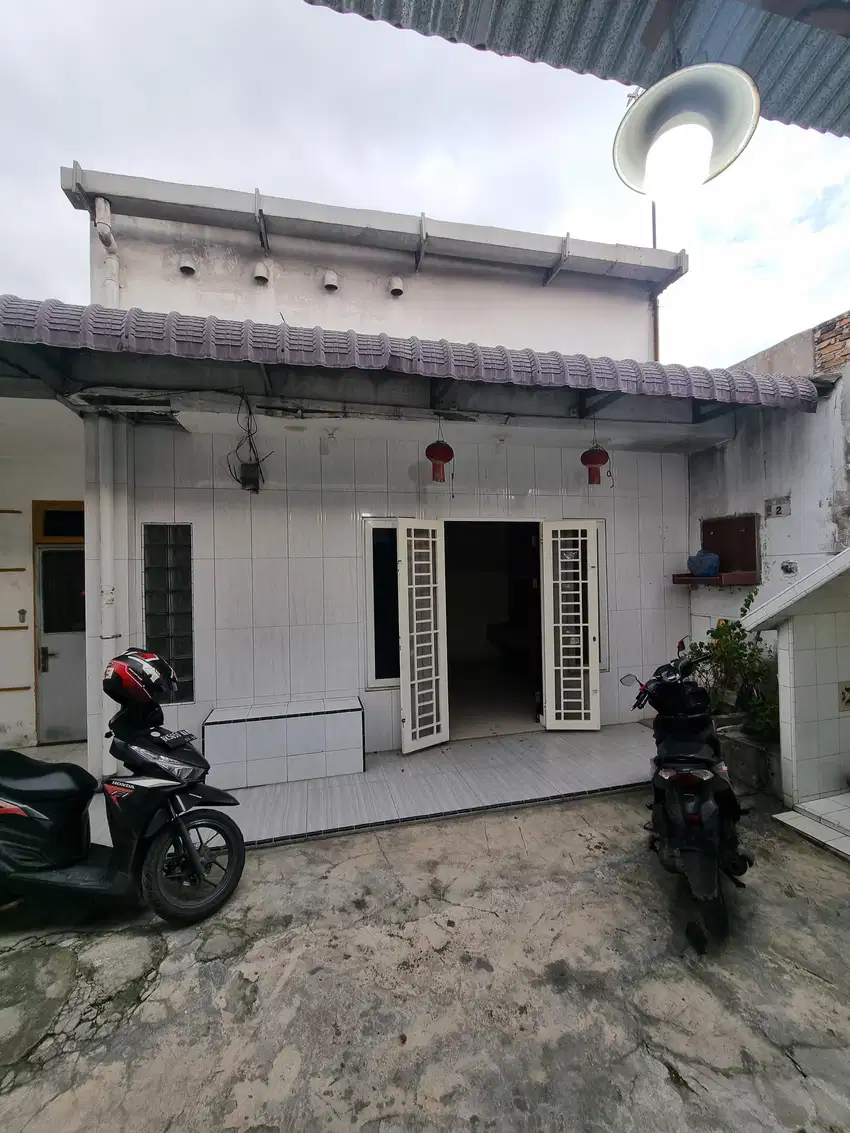 Rumah Daerah Mandala Jalan Tirtosari Komplek 2 Mandala