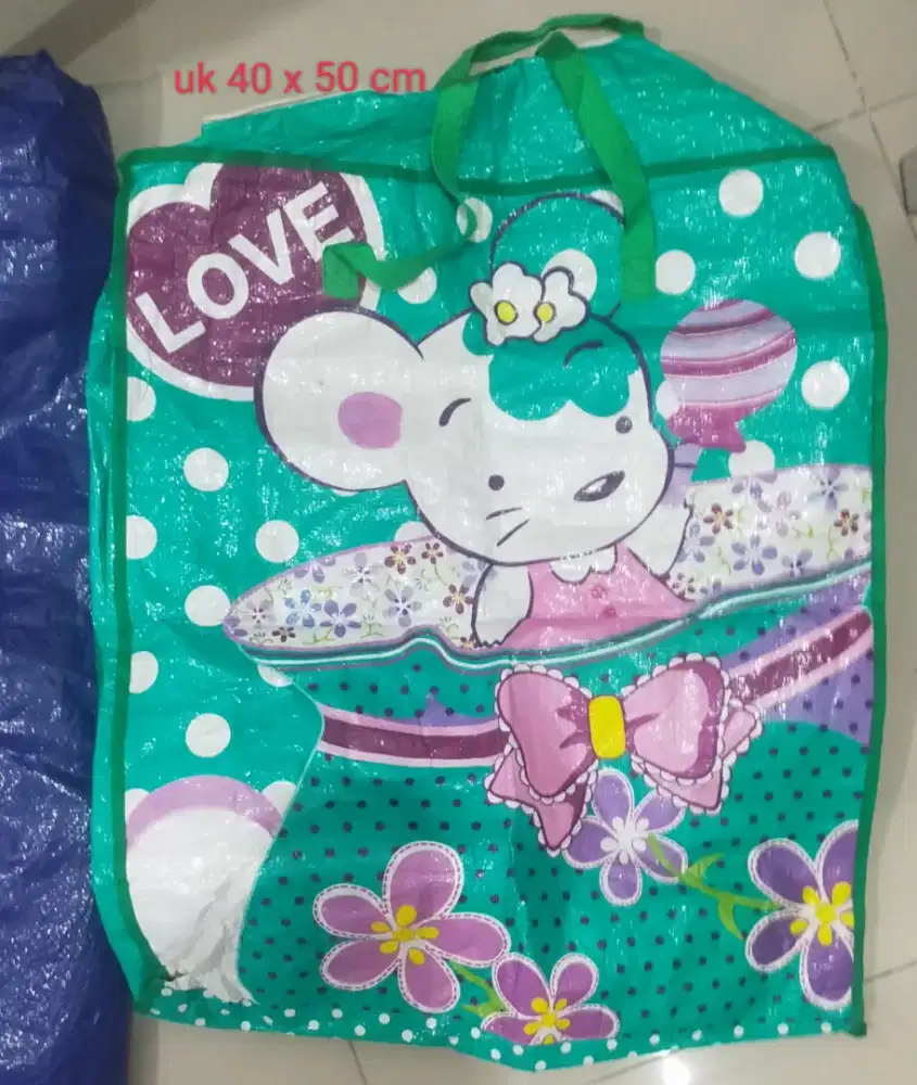 Tas untuk parsel persel