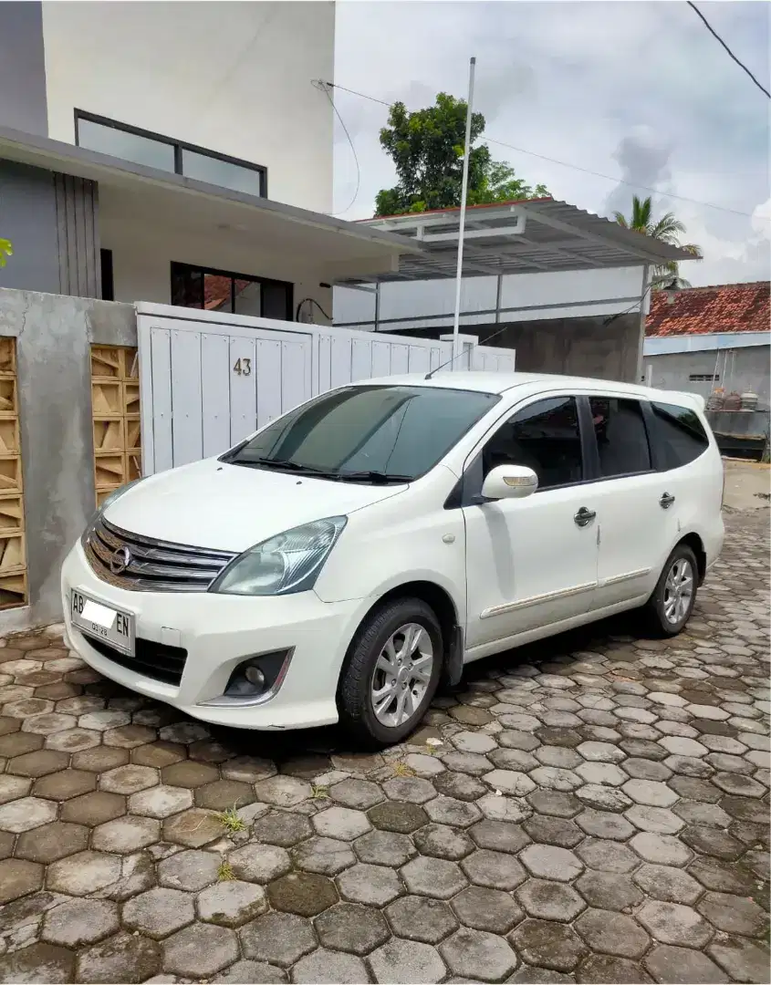 Nissan Grand Livina 1,5 XV A/T Ultimate