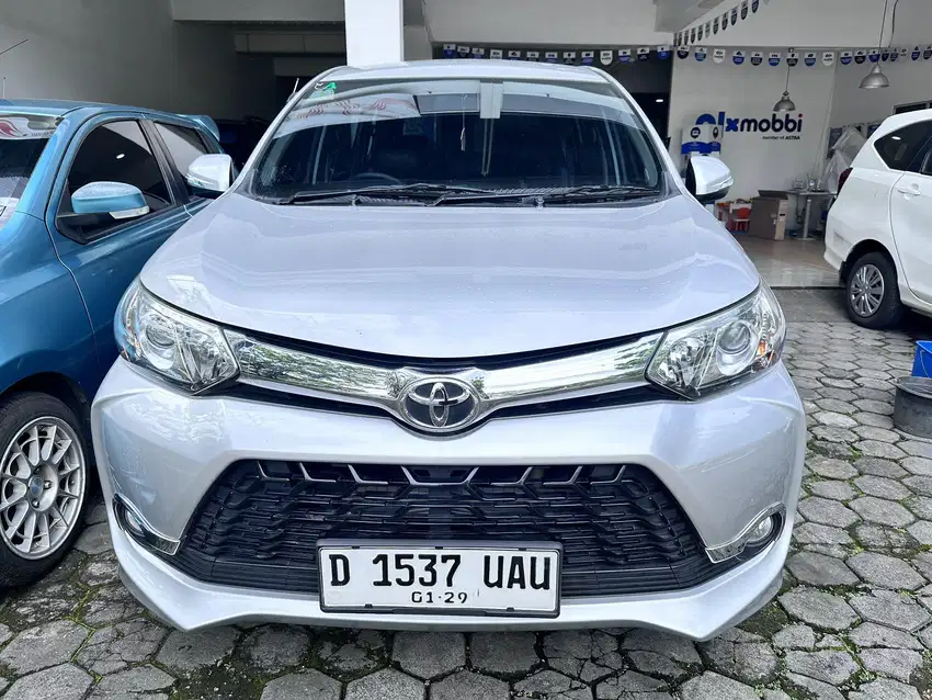 Tdp 10jt | TOYOTA AVANZA 1.5 VELOZ AT 2018 km 60rb