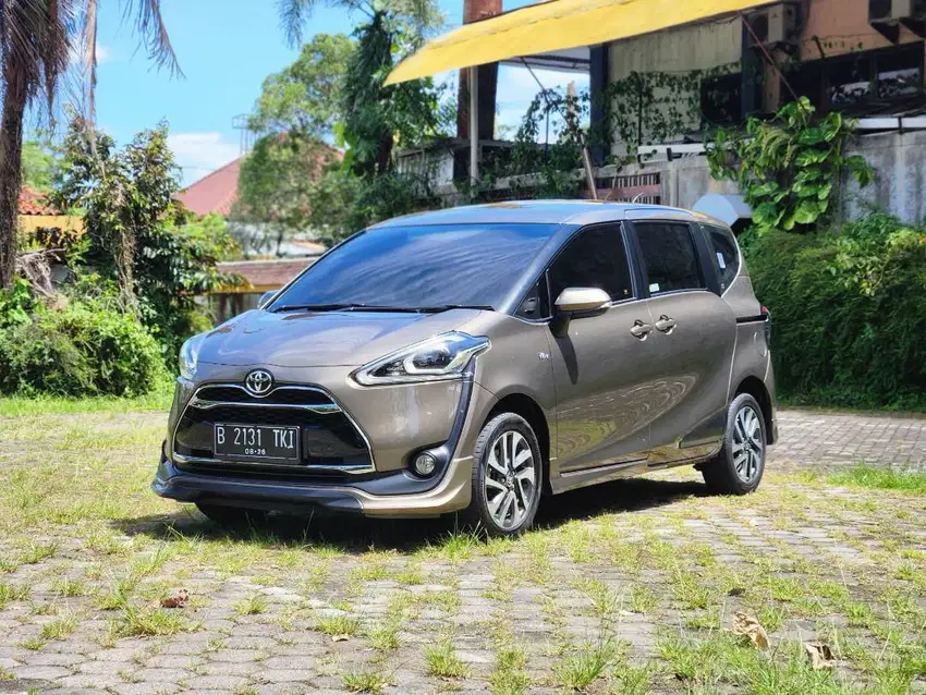 Sienta Q 2016 matic pajak jalan