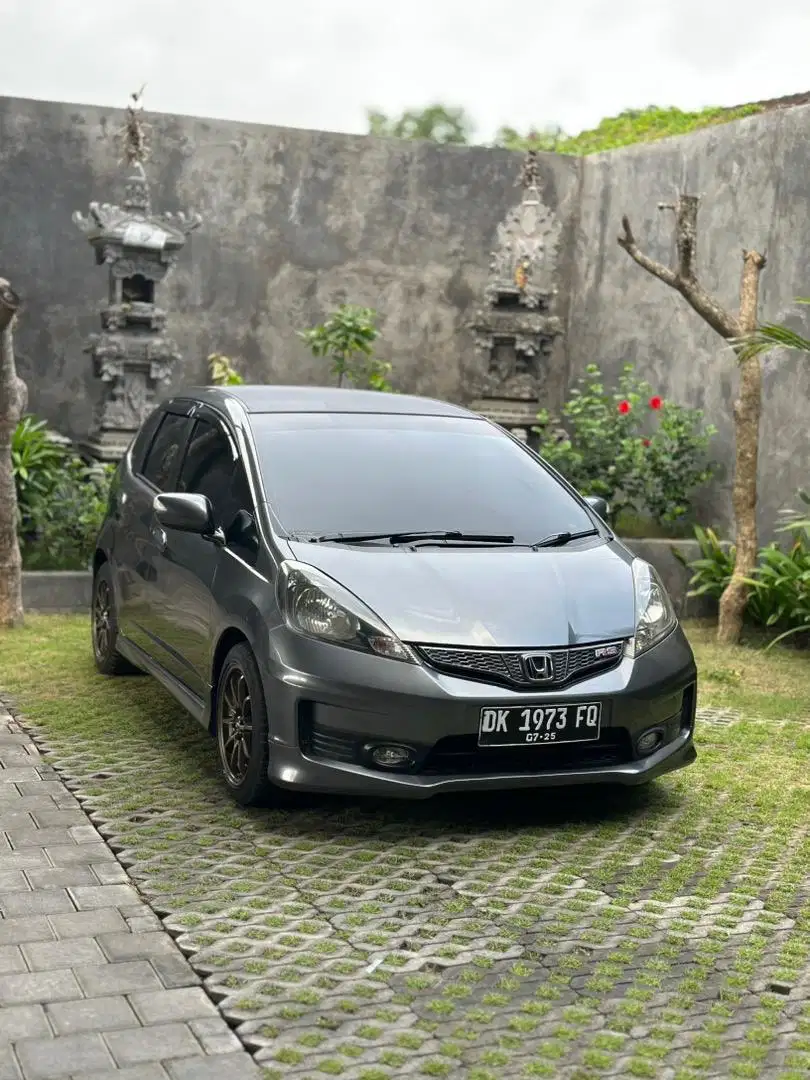 JAZZ RS 2014 MATIC ASLI BALI LOW KM SIAP PAKAI