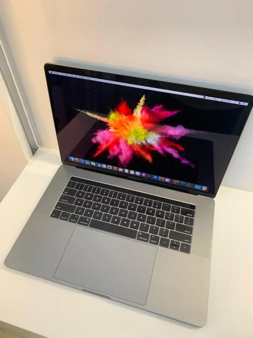 MacBook Pro 2017 15inch 16/500 GB