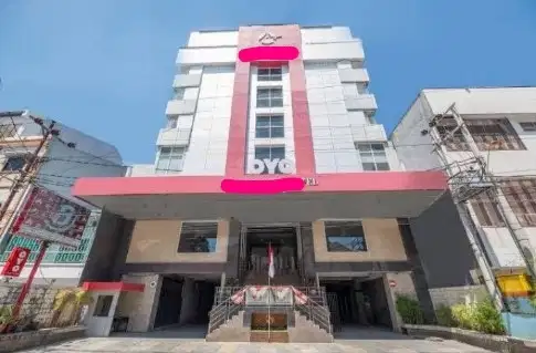 1038. Dijual Hotel Bintang 2 Jl Lembeh Makassar, Sulawesi