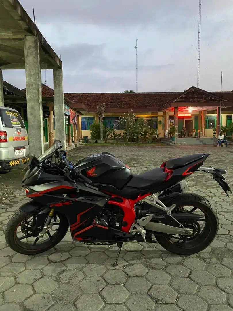 CBR 250 RR ABS | BLACK DOFF