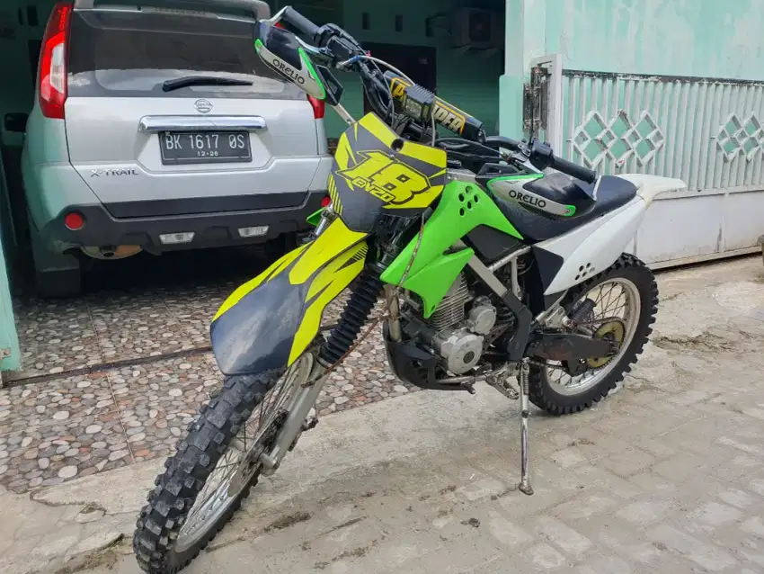 Dijual Kawasaki KLX 2014 barang bagus sekali