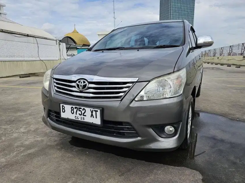 Innova G MT 2013 bensin 2.0 servis record