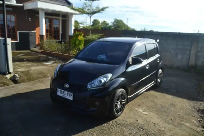 Daihatsu Sirion 2011 Deluxe AT [Upgrade Bodykit]