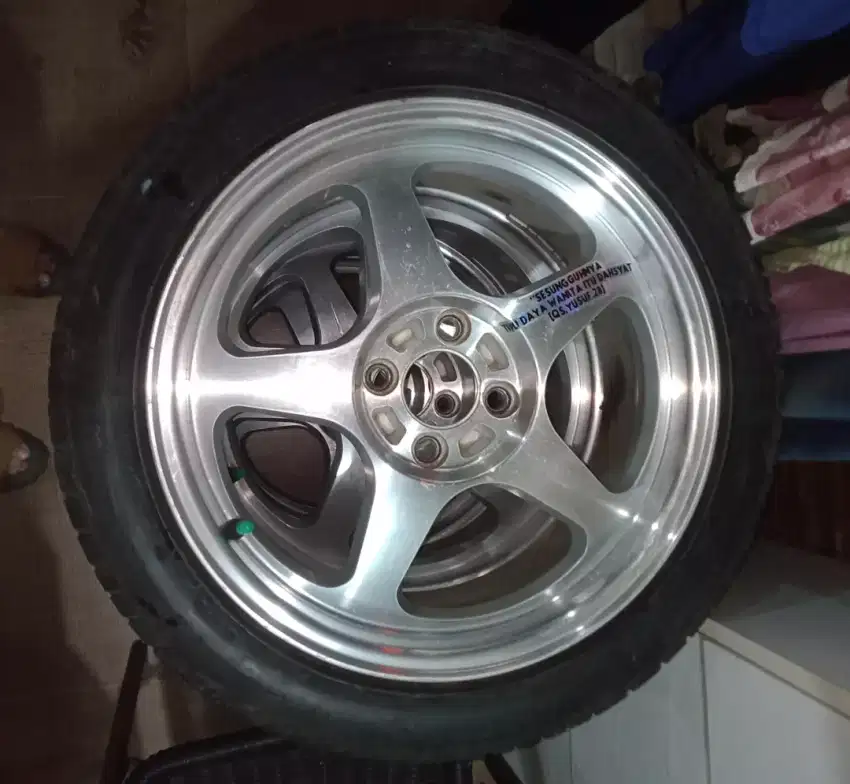 Jual Velg 4biji Merk.SPOON+Ban 4biji Accelera 195/50/R16 Pcd 100 4baut