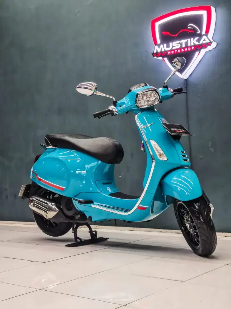 Kado tahun baru‼️ Vespa Sprint S150 ABS 2022 Blue Audace