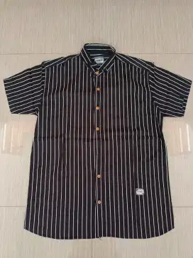 Dijual Kemeja Salur Cowok Bekas LikeNew