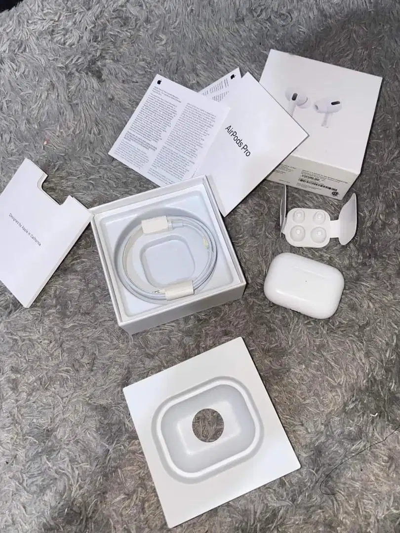 second like new airpods pro