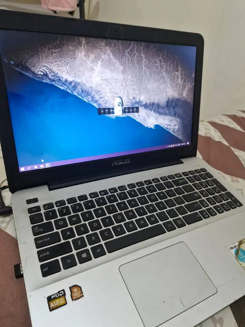 LAPTOP X555Q | LAPTOP SECOND BEKAS