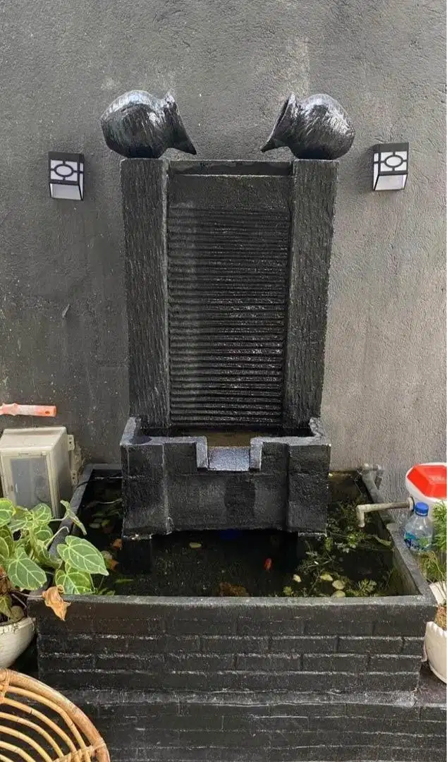 KOLAM IKAN HIAS