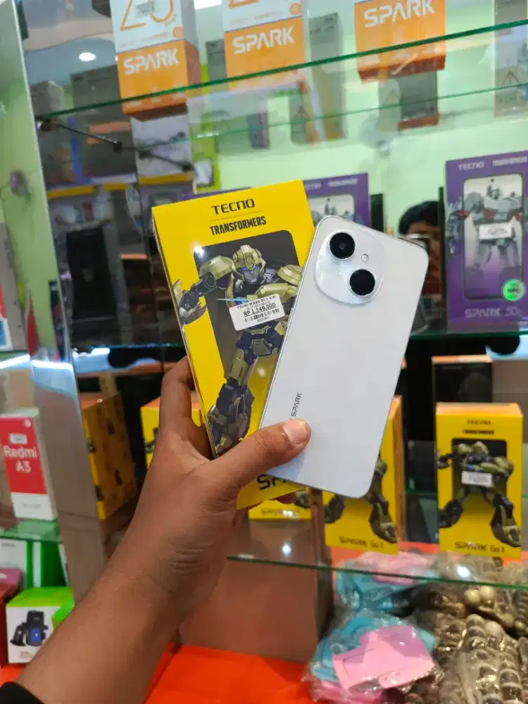 TECNO SPARK GO1 4/128 HP 1JT AN