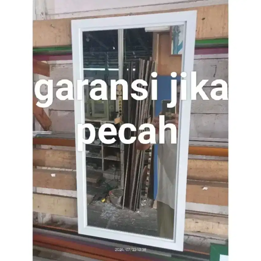 Cermin aluminium gantung ukuran 33x65cm