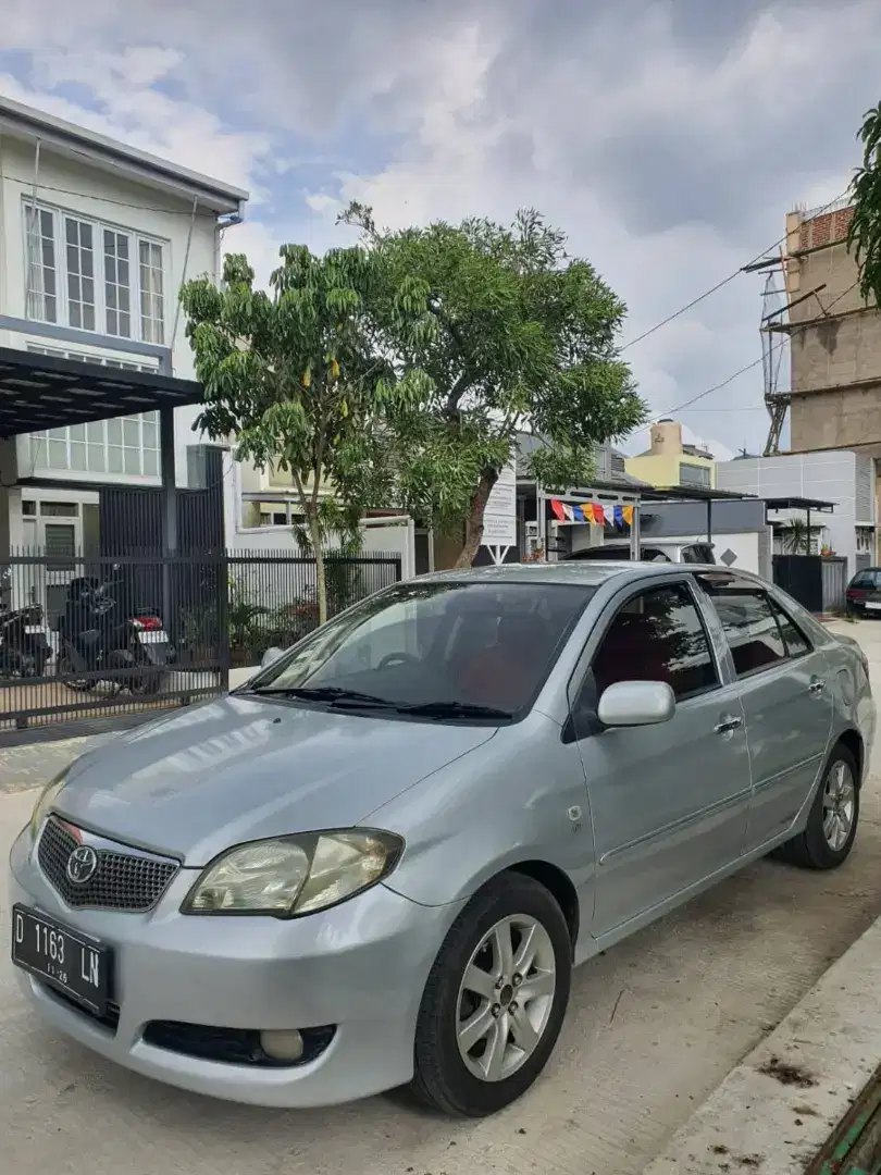 Toyota VIOS G AT 2006
Mesin bagus 
Body mulus