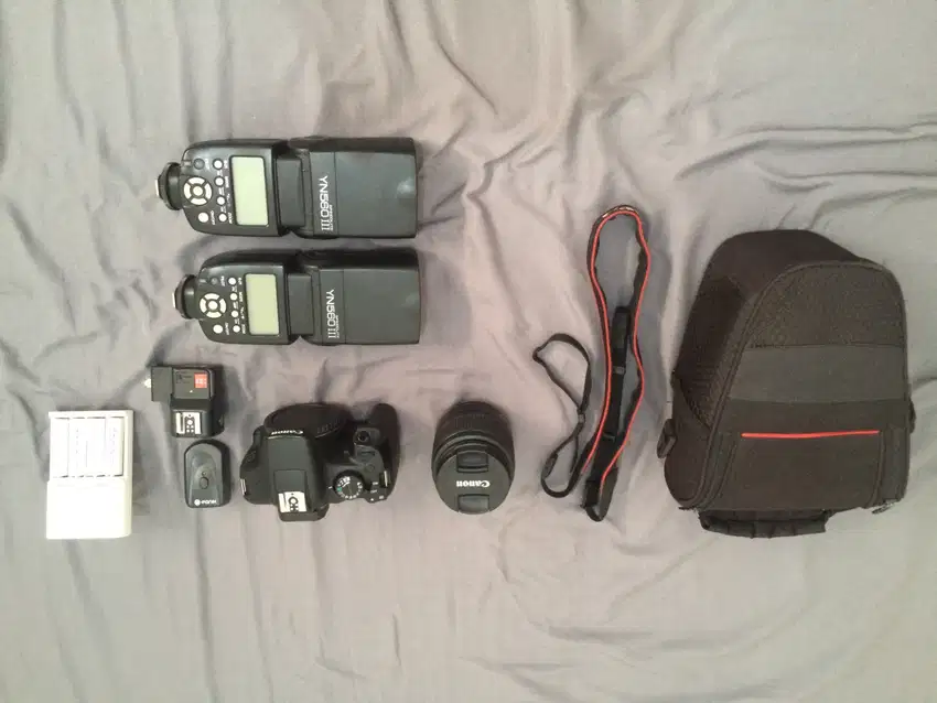 Dijual canon 1300d fullset + paket lighting studio like new