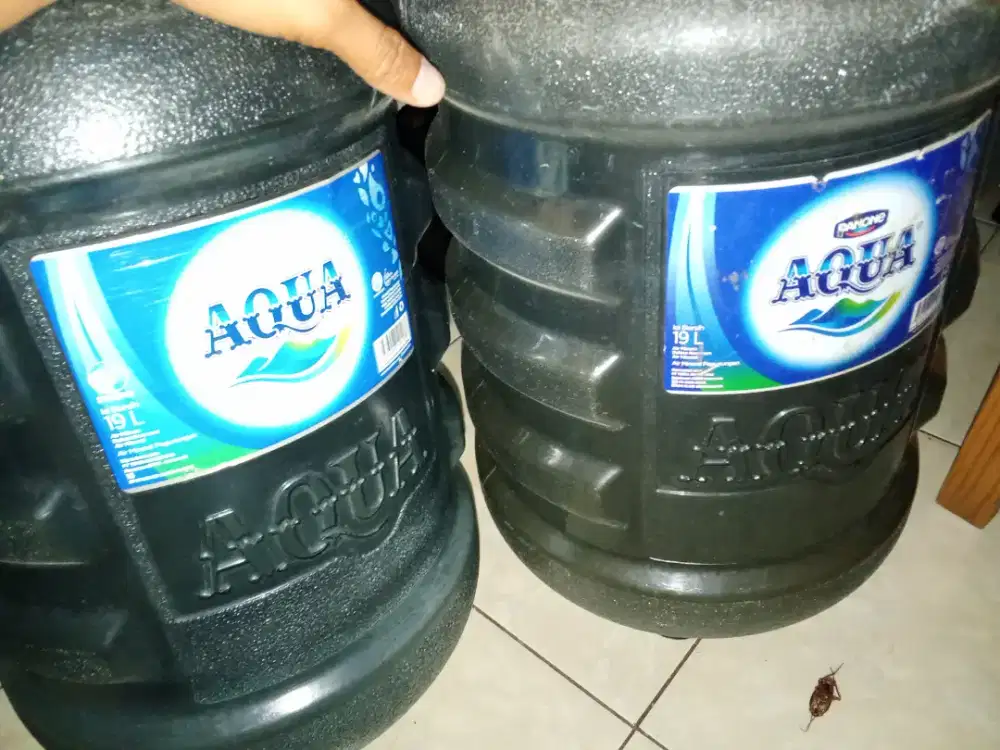 Galon aquakosong 19liter