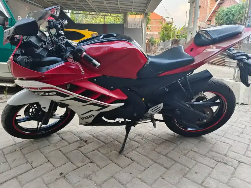 Yamaha R15 tahun 2015 W Sidoarjo Candi