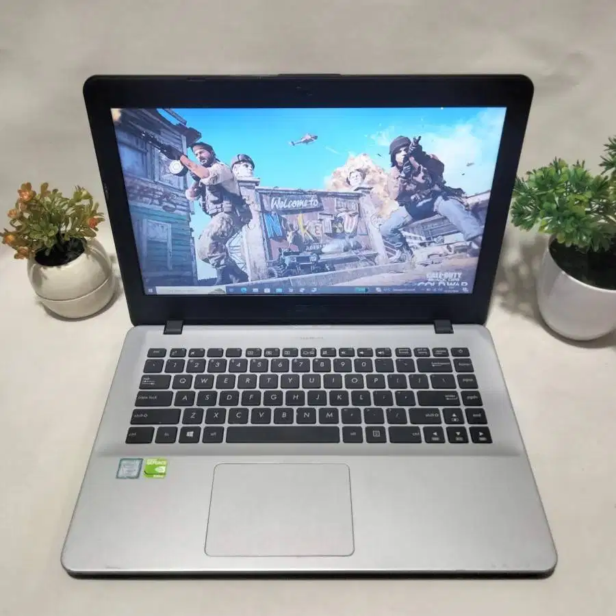 Asus X442UR - Core i7 - Gen 7 th - SSD 230 gb