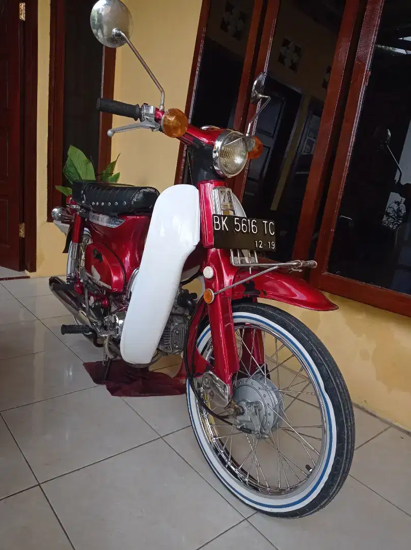 Honda c70 tahun 1975