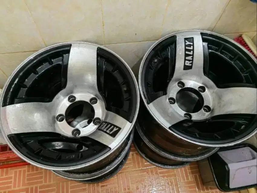 Velg Feroza, Taft, Katana, Escudo R15