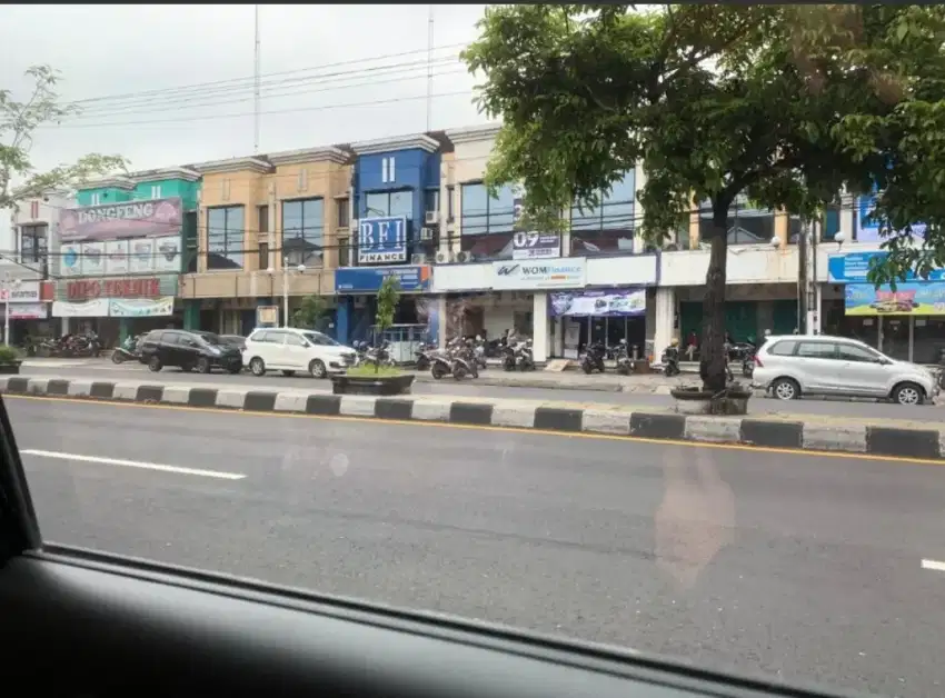 Raya Mayjen Bambang Soegeng Mertoyudan magelang borobudur