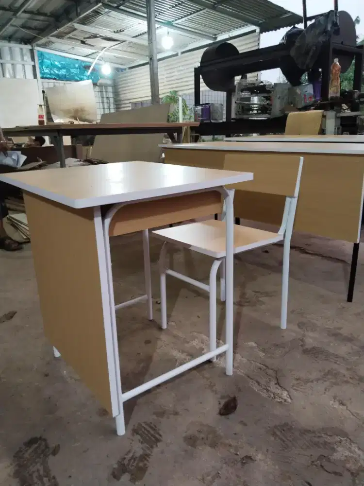 Meja kursi siswa dan kantor murah berkualitas