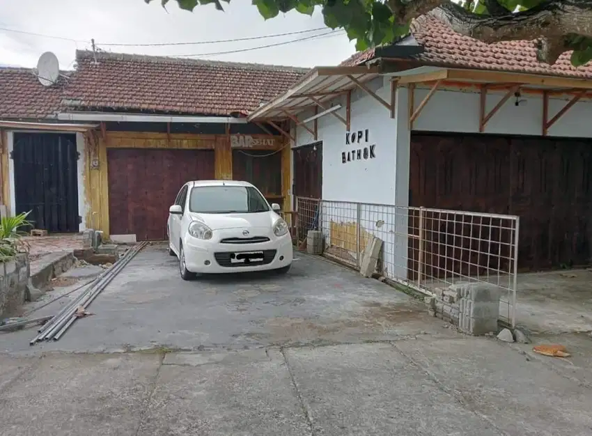 Dijual Rumah Usaha POSISI HOOK Siap Ngomset Lokasi JalanRaya Kanigoro