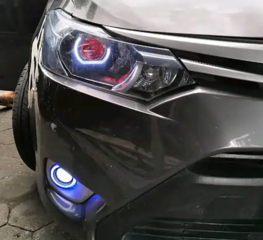 Lampu biled variasi mobil