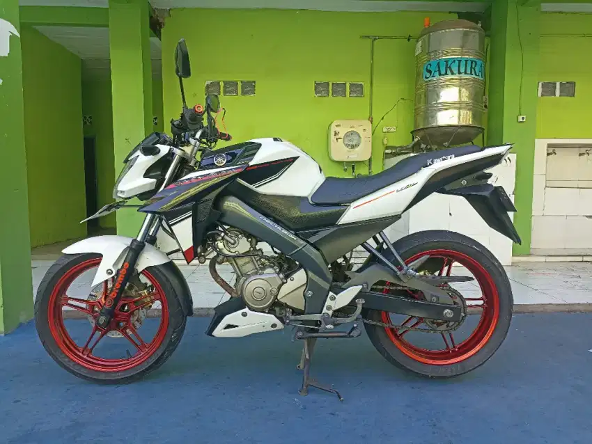 DIJUAL YAMAHA VIXION ADVANCE