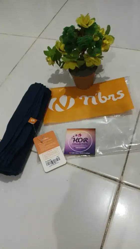 Hijab polos Nibras