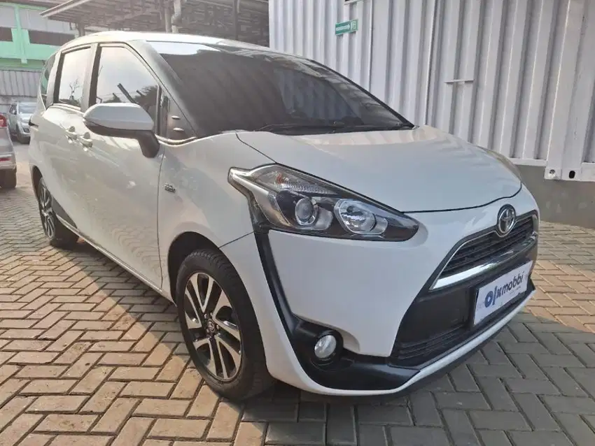 DP Rendah Toyota Sienta 1.5 V Bensin-MT 2017 TSOSKS