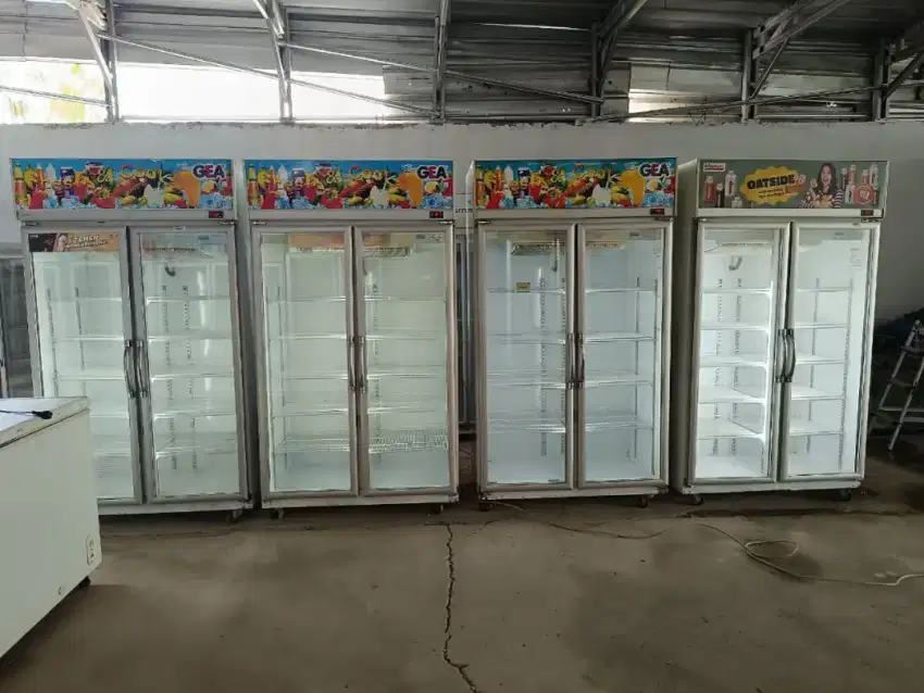 Showcase dan box freezer. Sleding glas