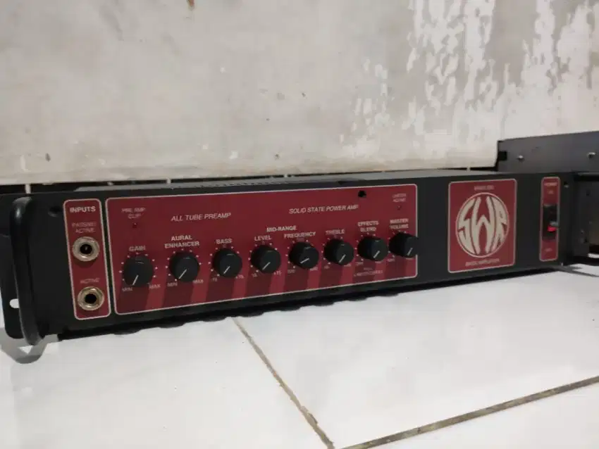 Head Ampli bass SWR -350 Made in California/USA