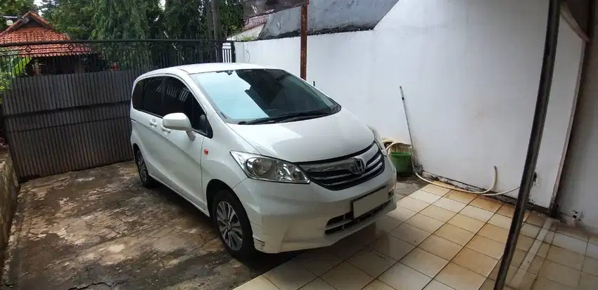 Honda Freed 2013 AT Tangan Pertama.