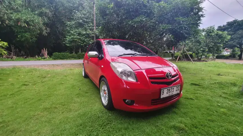 Toyota Yaris J M/T 2008