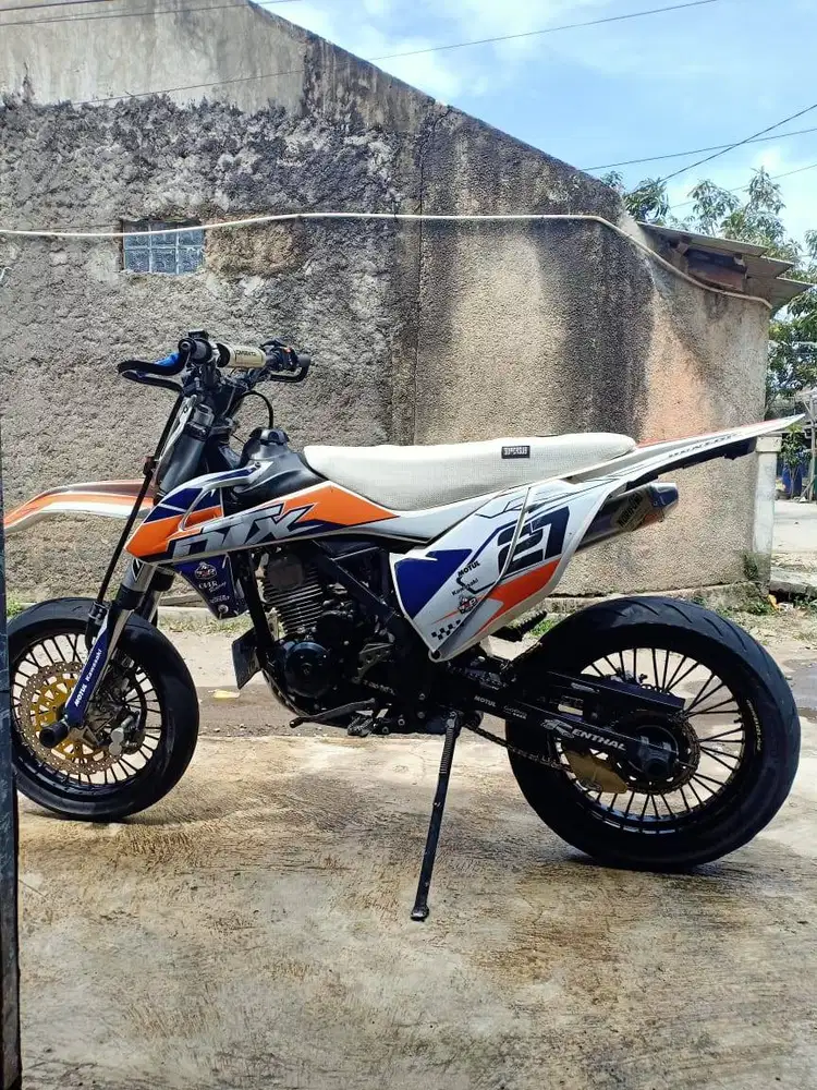 Kawasaki Dtracker Trail