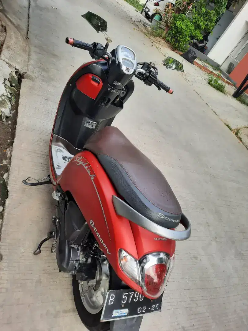 Jual motor scoopy tahun 2020